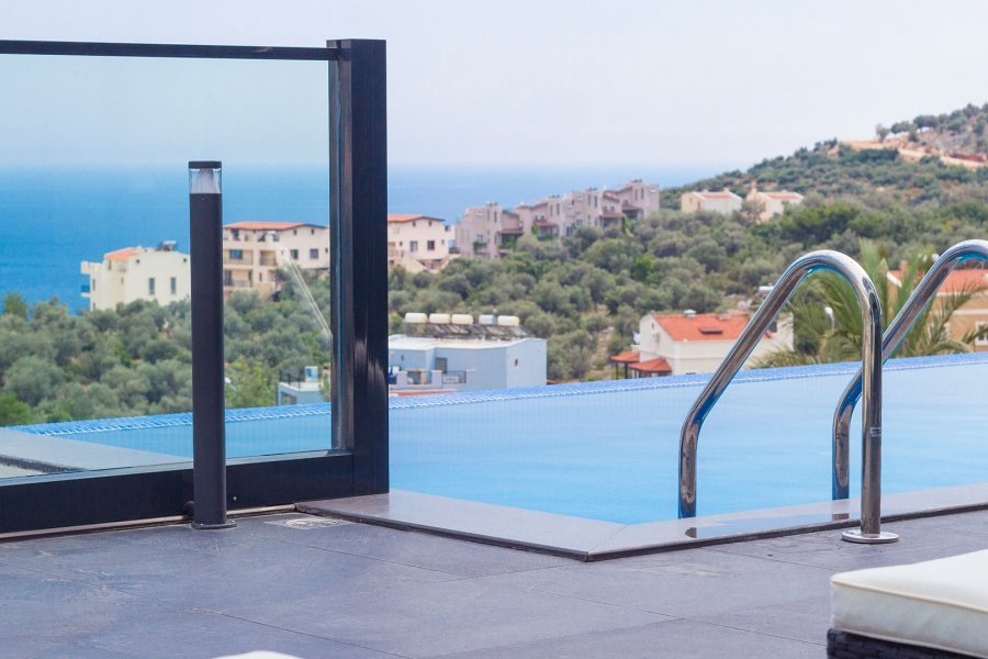 Villa Elit Deniz Manzaralı Jakuzili Kiralık Villa