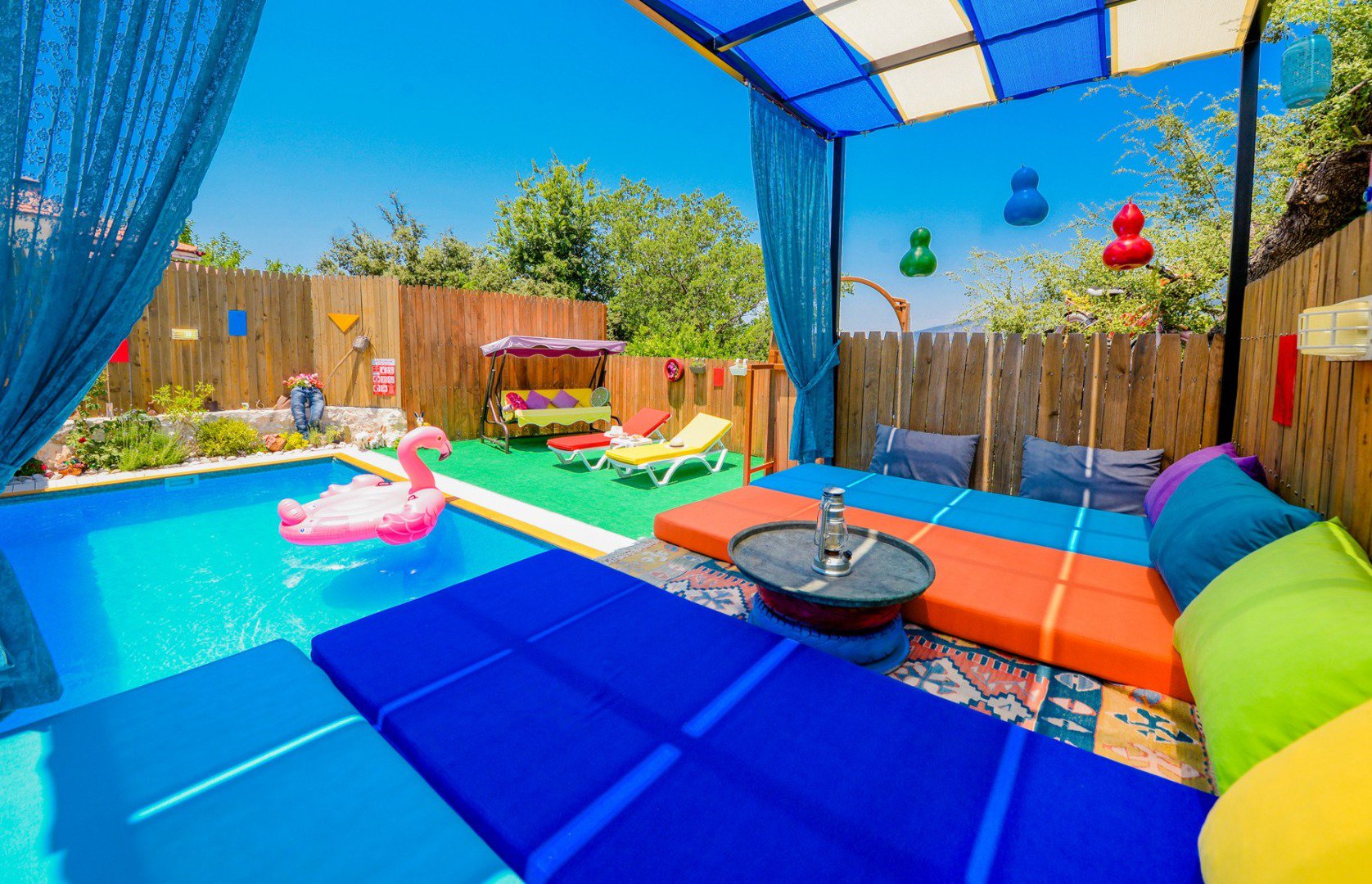 Villa Tuğba Jakuzili Korunaklı Havuzlu Balayı Villası