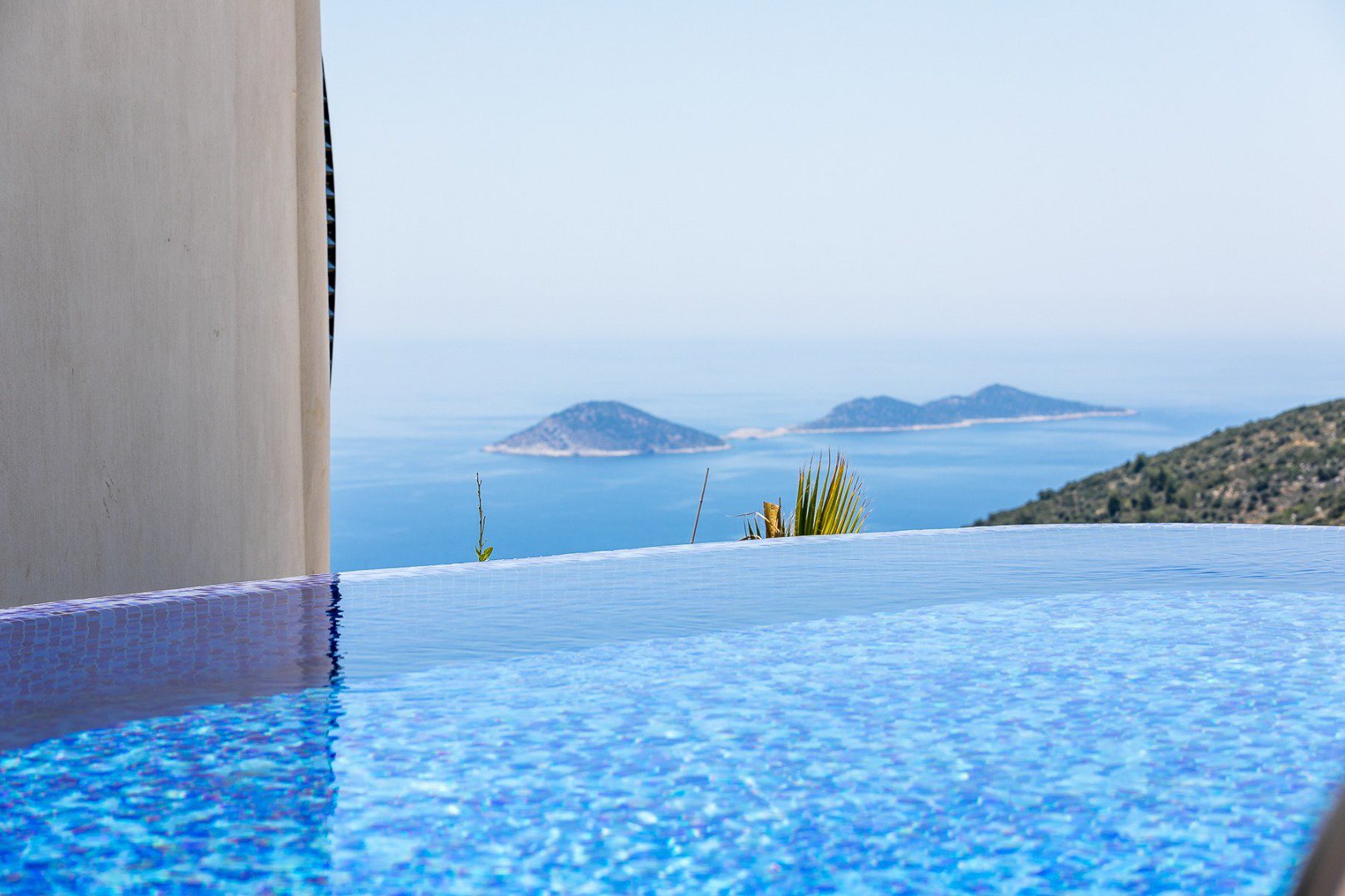 Villa Excellence Lüks Deniz Manzaralı İki Adet Özel Havuzlu Jakuzili Kiralık Villa