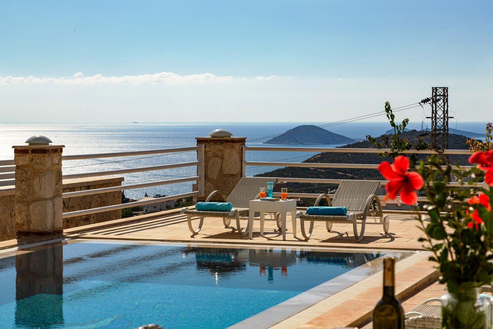 Villa Marcella Deniz Manzaralı Merkezi Geniş Kapasiteli (8) Kiralık Yazlık Villa