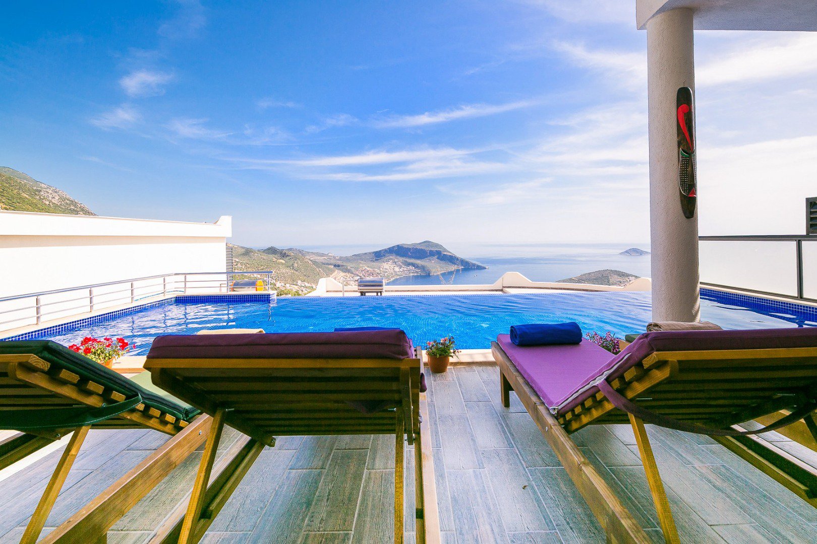 Villa Premium Deniz Manzaralı Havuzu Korunaklı Jakuzili Kiralık Yazlık Villa