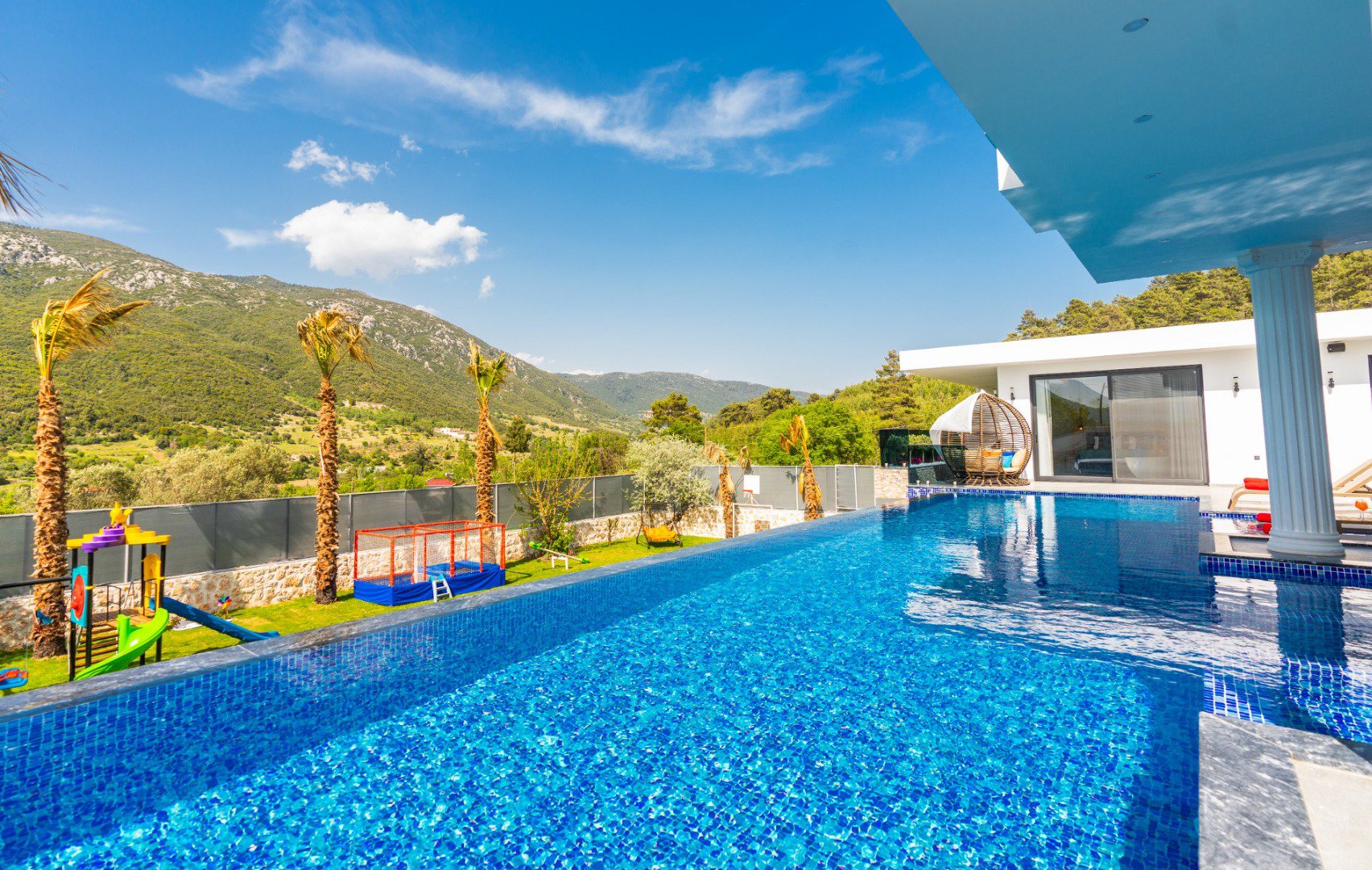 2-villahanem-ferzan-kiralik-villa-8_602.jpg