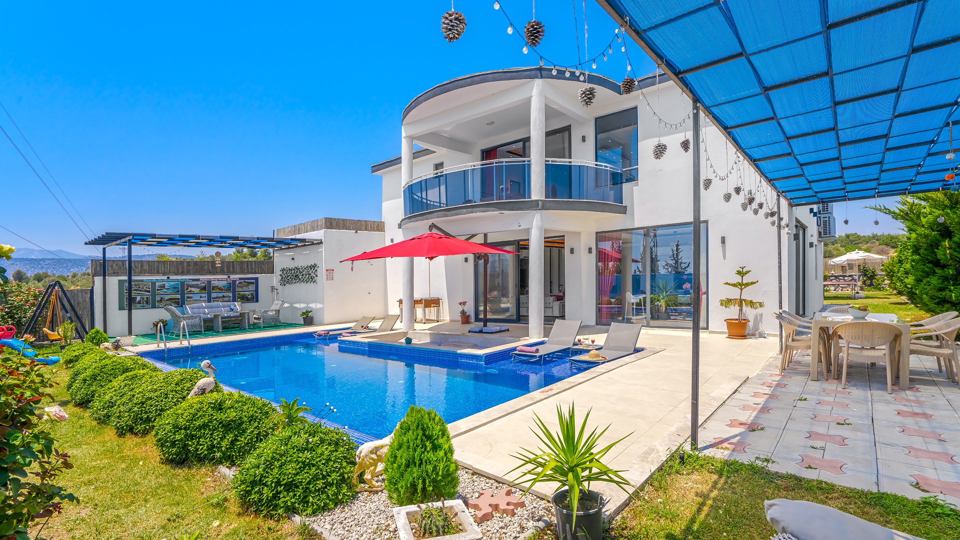 Villa Aksoy Doğa İçerisinde Jakuzili Aktiviteli Kiralık Yazlık Villa