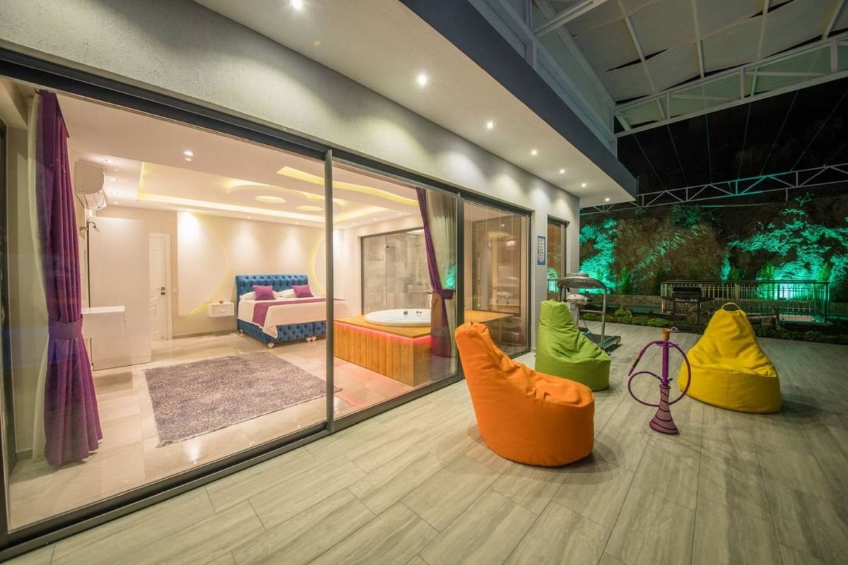 Villa Alis Deniz Manzaralı Aktiviteli Merkezi Kiralık Villası