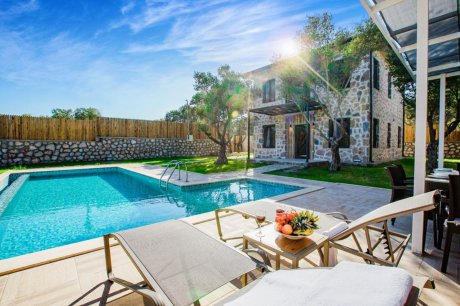 Villa Ersan 1 Patara Doğa İçinde Jakuzili Özel Havuzlu Kiralık Villa 