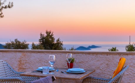 Villa Gusto 4 Deniz Manzaralı Kiralık Balayı Villası