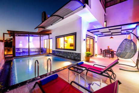 Villa Yaz 4 Merkezi Isıtmalı Havuzlu Muhafazakar Balayı Villası