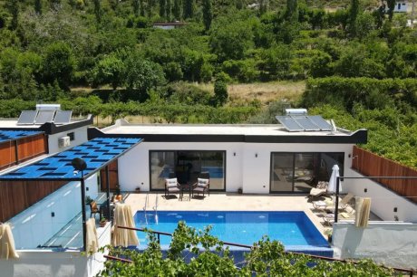 Villa Ayaz 2 Doğa Manzaralı Jakuzili Kiralık Balayı Villası