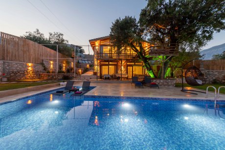 Villa Kayadibi Jakuzili Bahçeli Doğa Manzaralı Kiralık Balayı Villası