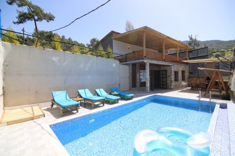 Villa Yelsa  Doğa Manzaralı Jakuzili Kiralık Balayı Villası