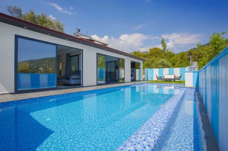 Villa Monolisa Isıtmalı Havuzlu Muhafazakar Balayı Villası Kiralık Yazlık