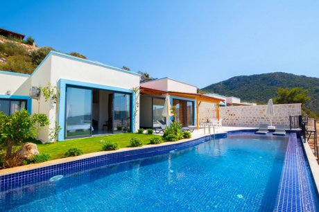 Villa Carol Isıtmalı Havuzlu Saunalı Kiralık Balayı Villası