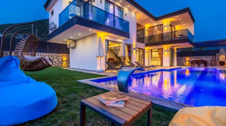 Villa Liva Doğa İçerisinde Jakuzili Saunalı Kiralık Villa