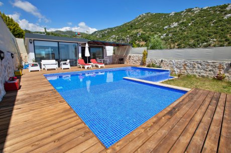 Villa Zen Deniz Manzaralı Isıtmalı Havuzlu Jakuzili Bahçeli Kiralık Balayı Villası