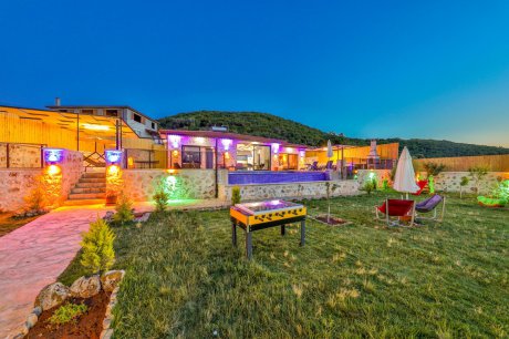 Villa Isında Konağı