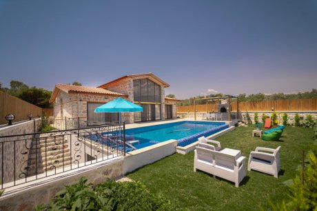 Antalya Kaş Muhafazakar Tatil | Tesettür Villalar