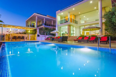 Villa Yirmi Deniz Manzaralı Villa