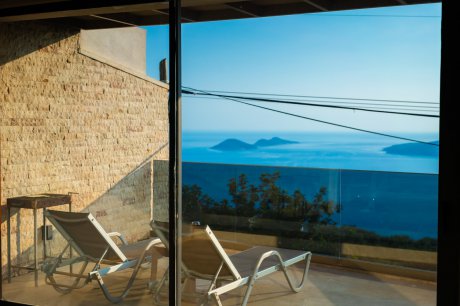 Villa Retro Duo Deniz Manzaralı Isıtmalı Havuzlu Saunalı Hamamlı Kiralık Lüks Balayı Villası