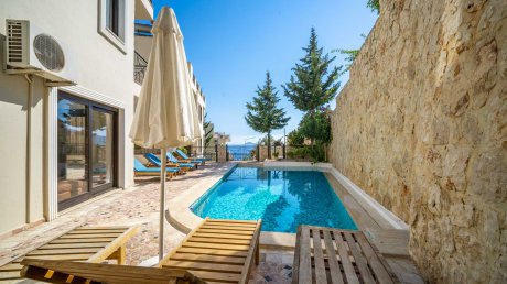 Villa Pearl Ardıç (8) Kişilik Geniş Aileler İçin Kiralık Villa