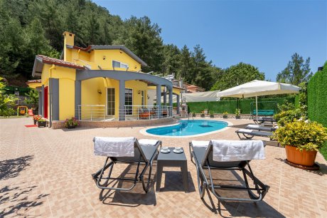 Villa Sarı Yaz