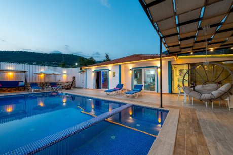 Villa Armada Doğa İçerisinde jakuzili Kiralık Villa