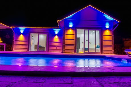 Villa Asilim, Doğa İçerisinde Jakuzili Kiralık Balayı Villası