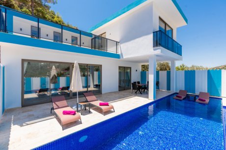 Villa Leon, Jakuzili Doğa İçerisinde Kiralık Yazlık Villa