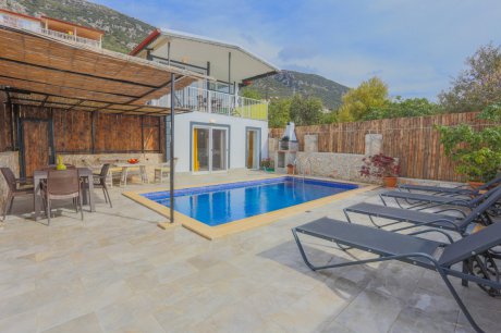 Villa Moral Kaş Gökseki Deniz Manzaralı Jakuzili Kiralık Balayı Villa