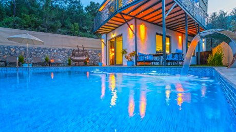 Villa Doğa Karadere Jakuzl Bahçeli Özel Havuzlu 