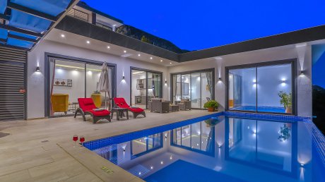 Villa Rima, Deniz Manzaralı Doğa İçerisinde jakuzili Kiralık Balayı Villası