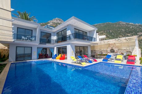 Villa Bedir Deniz Manzaralı Jakuzili Saunalı Aktiviteli Kiralık Yazlık Villa