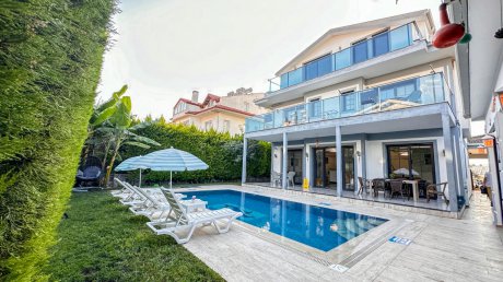 Villa Sultans Palace